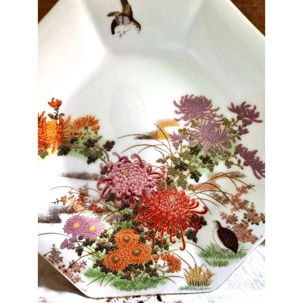 Vintage Japanese Octagonal Porcelain Plate Chrysanthemum Floral Gold Trim 7.25